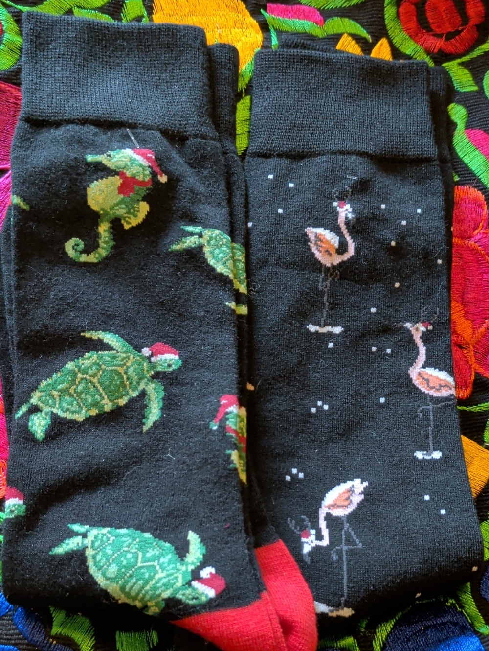 Tommy Bahama Black Socks with Green Turtles and Pink Flamingos